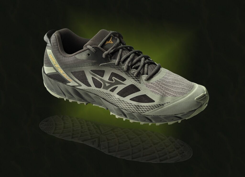 Zapatilla deportiva para correr en superficie irregular